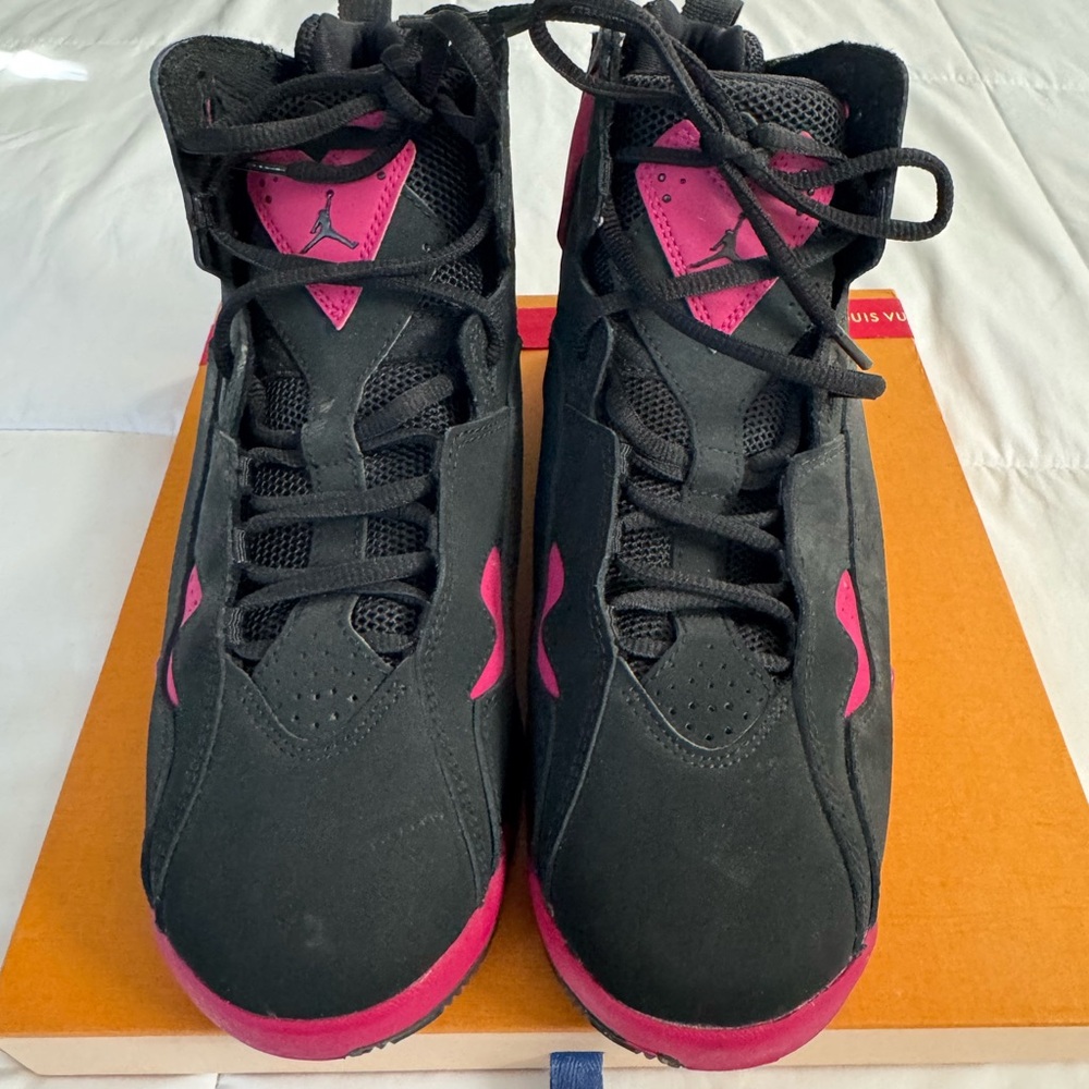 Jordan Women's Black and Pink Sneakers